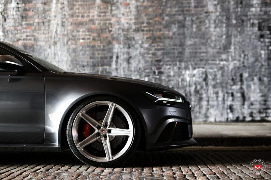 Детали экстерьера Audi RS6 Avant on Vossen Wheels (M-X5) 2019 года  (фото 15 из 23)